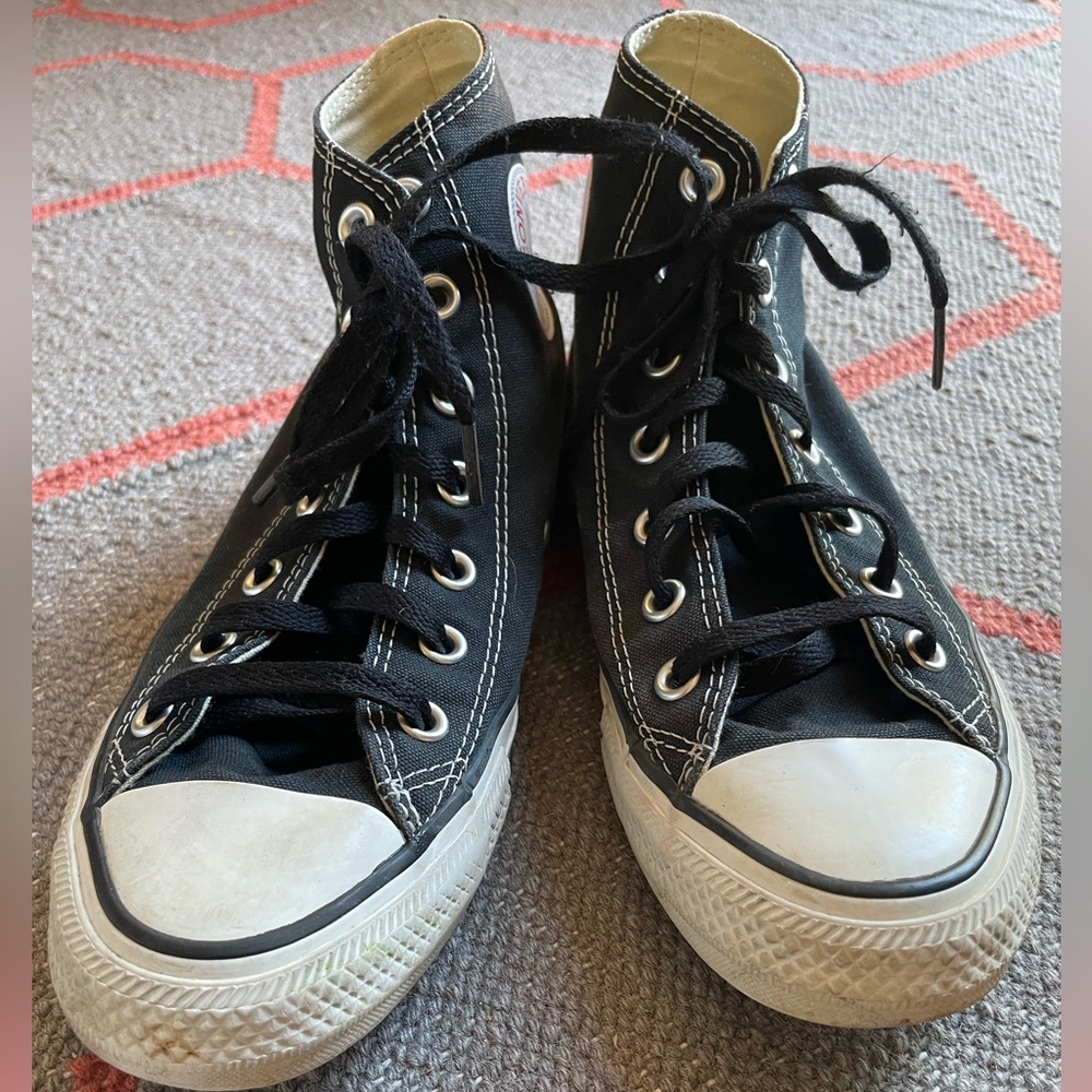 Black converse high tops